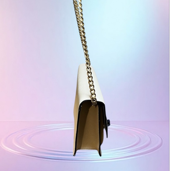 🍨Adrienne Vittadini Bone Horse Bit Handbag with Chain Handle New With Tags 🍨 - Picture 5 of 15